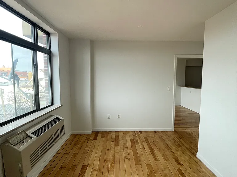 4212 108th St #4B — Photo 24