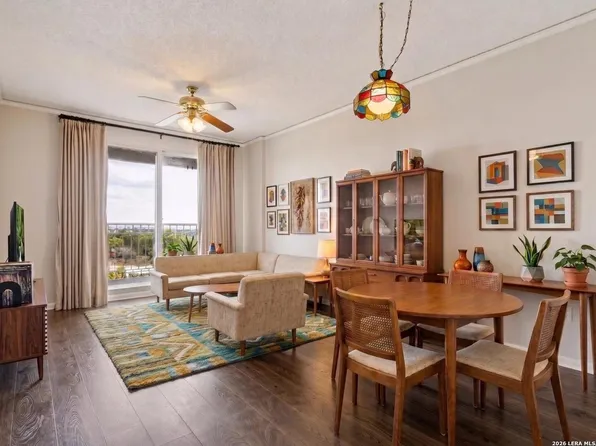 1 TOWERS PARK LN #703, San Antonio, TX 78209