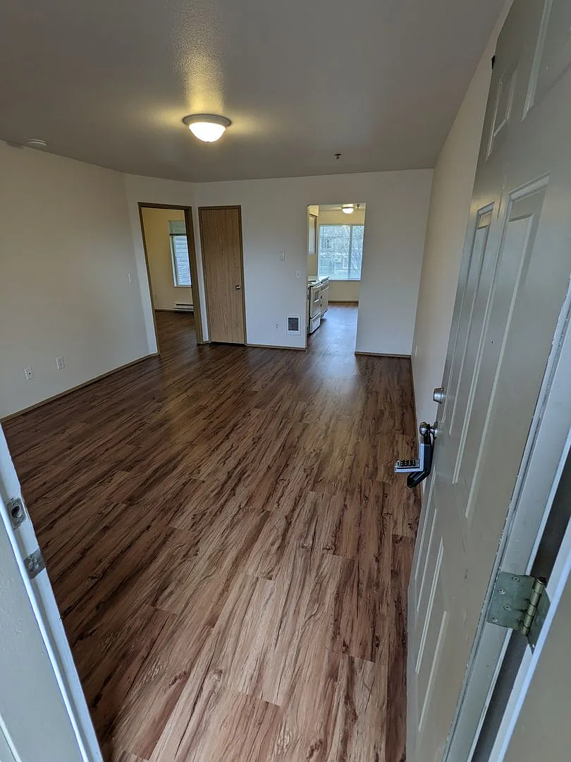 Westview Apartments — Photo 4