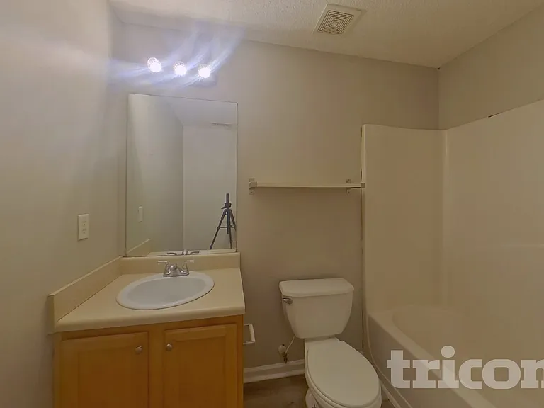 7599 Avalon Blvd — Photo 14