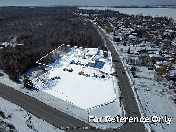 2nd image of 1035 Metro Rd N