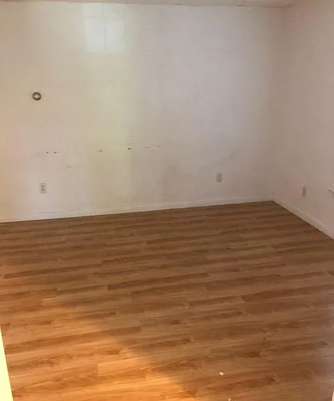 63 Schubert St #2R — Photo 5