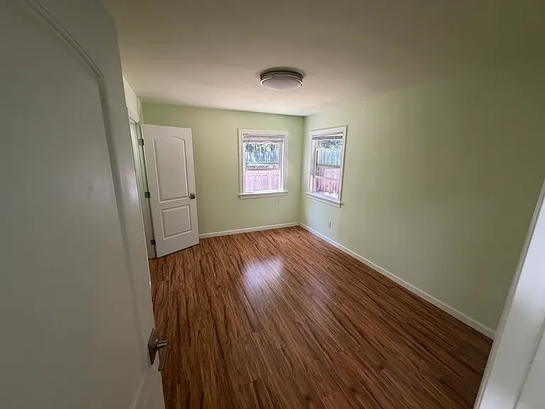 2428 Walnut Blvd — Photo 8