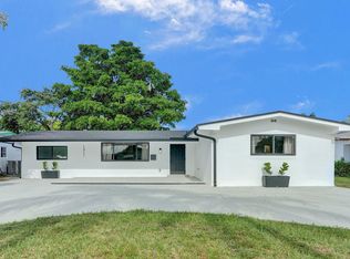 1511 NW 87th Way, Pembroke Pines, FL 33024