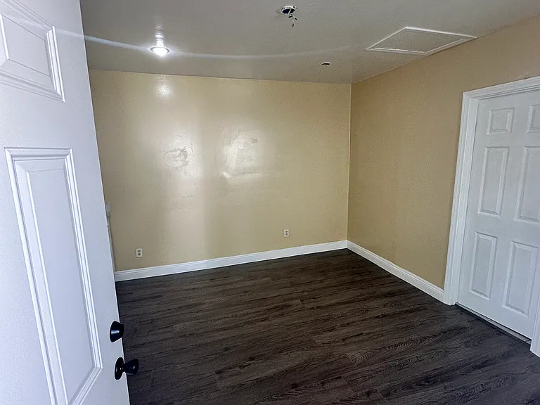 11829 Morning Ave — Photo 2