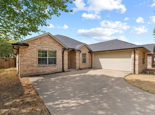 115 Autumn Trl, Red Oak, TX 75154