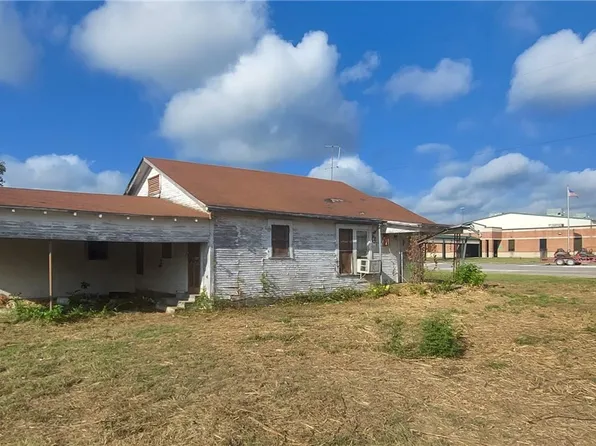 111 W Apple St, Malone, TX 76660