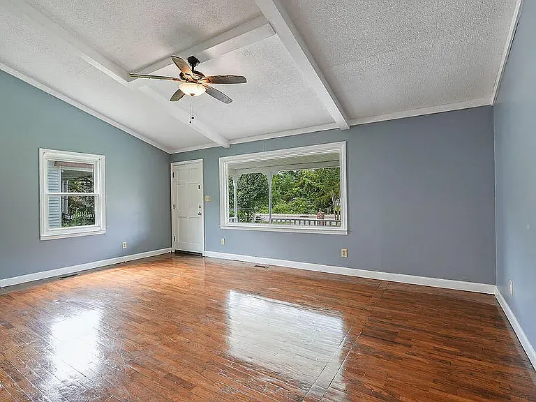 163 W Lillington St — Photo 3