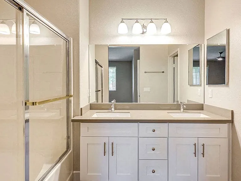 Sofi Westview — Photo 9