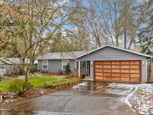 6055 SW 187th Dr, Beaverton, OR 97078