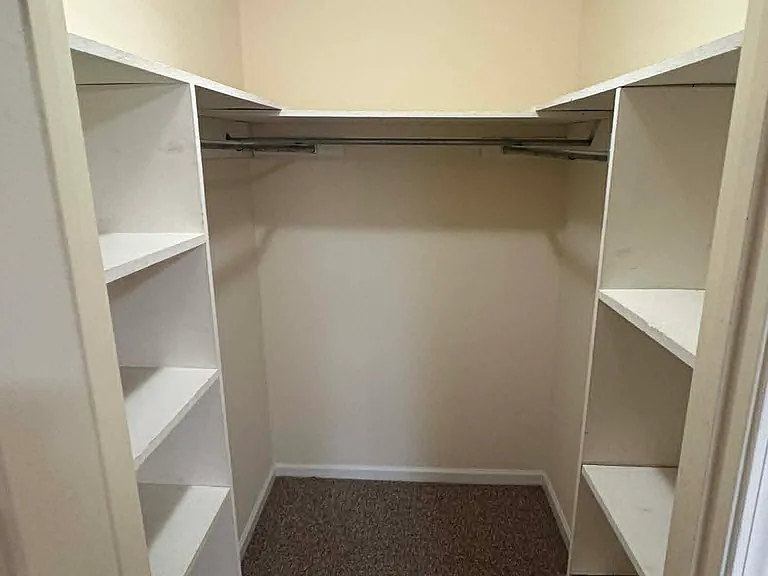 1712 McGregor Ct #D — Photo 11