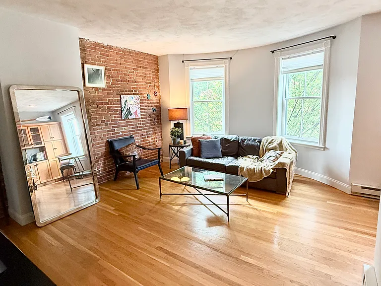 474 Massachusetts Ave #4 — Photo 1