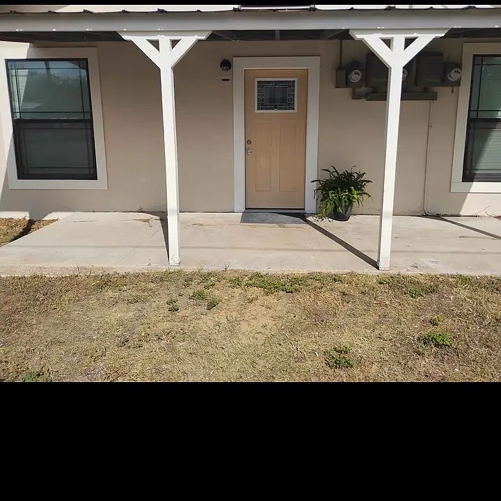 1st image of 304 Blanks St #1