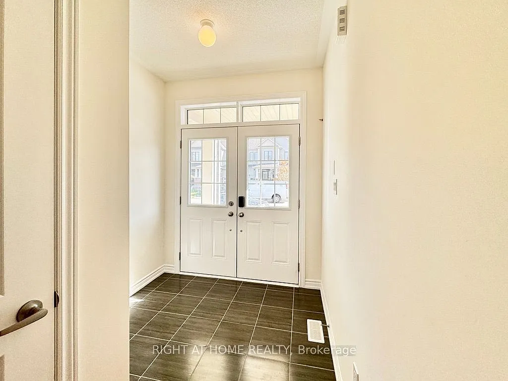 2 bed, $2,300 — Photo 2