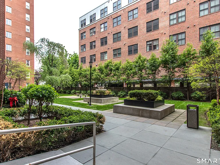 700 Summer St #7G — Photo 26