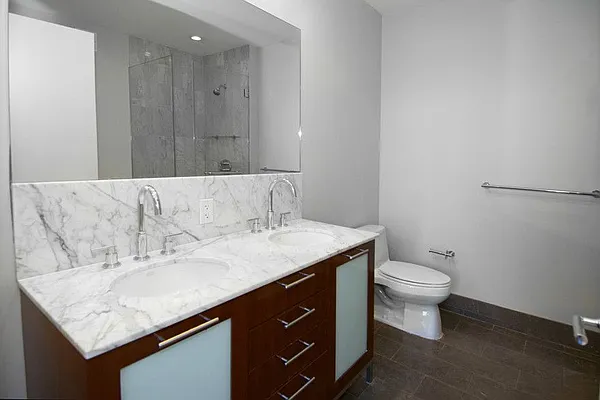 Rented by Brooklyn Bridge | media 13