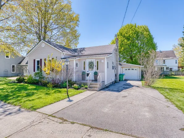 112 Anglesea St, Goderich, ON N7A 1V3