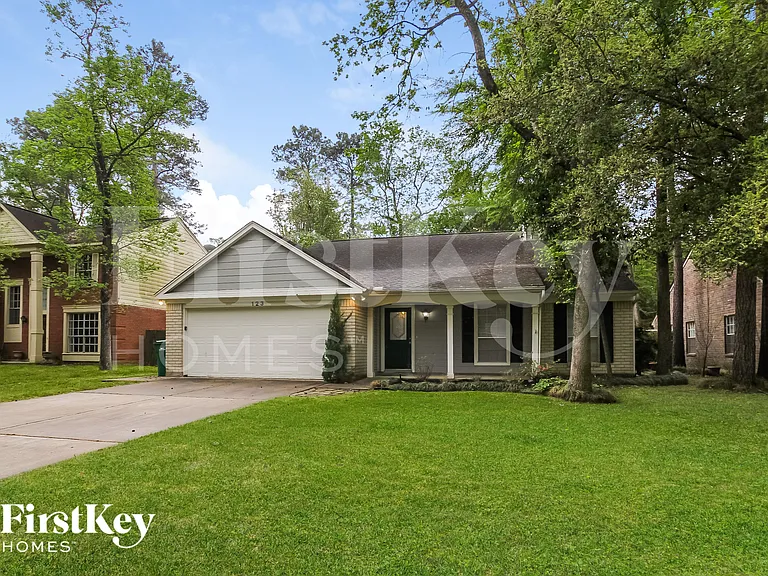 123 S Village Knoll Cir — Photo 2