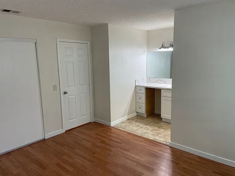 4901 Gardena Dr #HOUSE — Photo 6