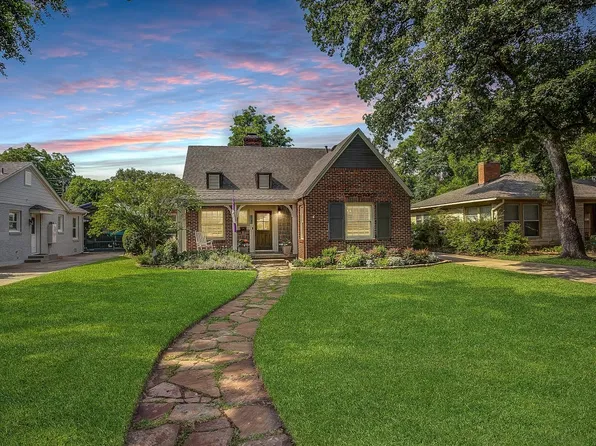 3737 Hilltop Rd, Fort Worth, TX 76109