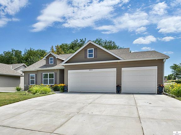 3rd image of 20315 Blake Dr