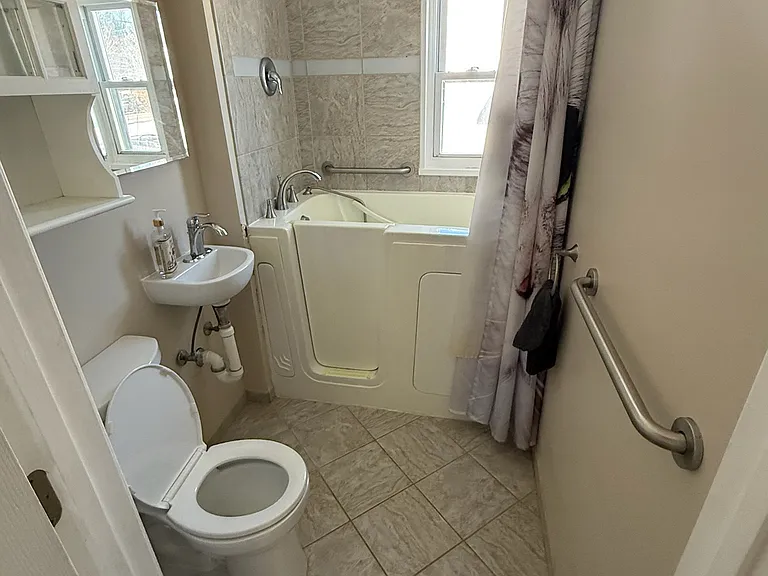 7620 Lisle Ave — Photo 10
