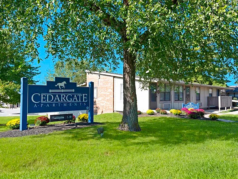 Cedargate Apartments Shelbyville Kentucky — Photo 1