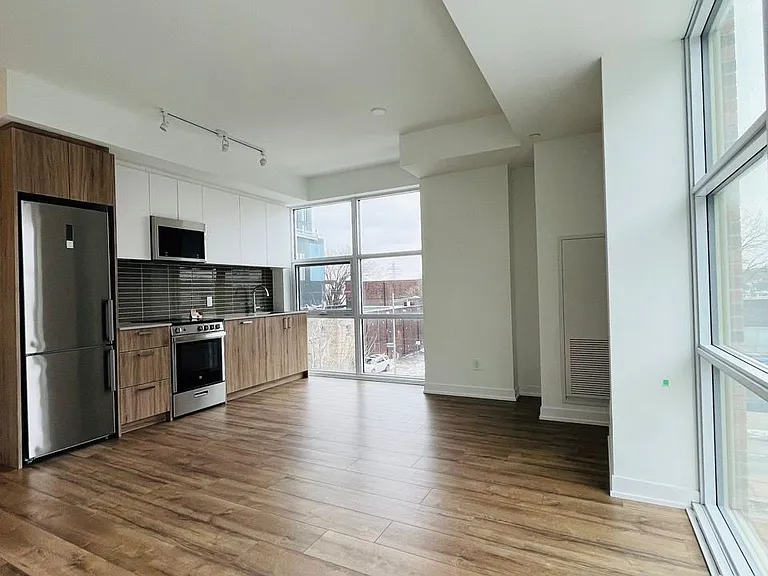 1787 Saint Clair Ave W #325 — Photo 3