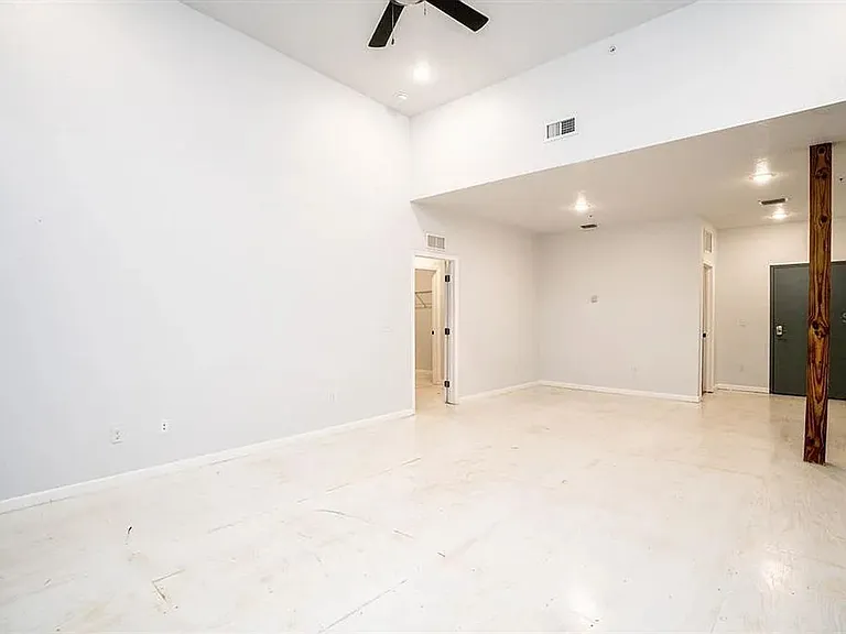 3108 N Jefferson St — Photo 9