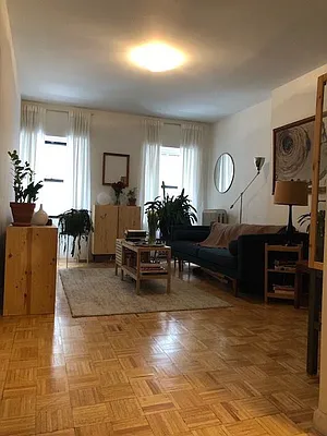 Rented by Shai Realty Management Inc | media 16