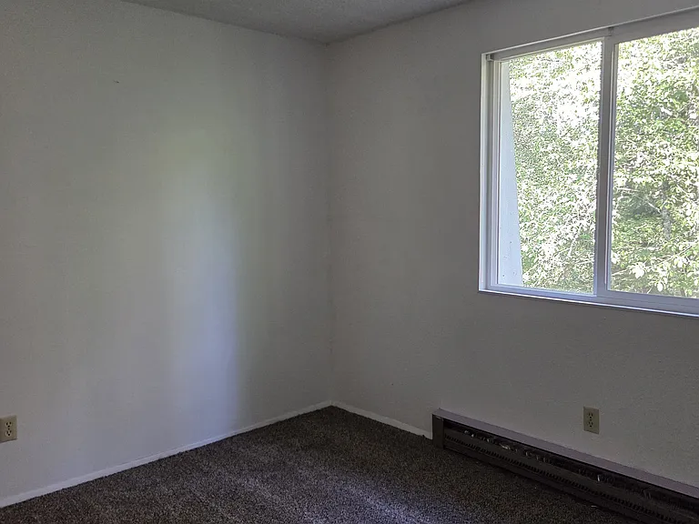200 Cherry Ln #8 — Photo 6