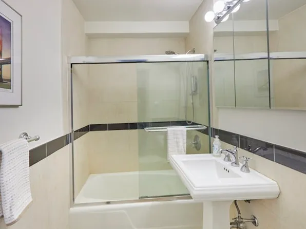 120 East 90th Street image 3 of 4