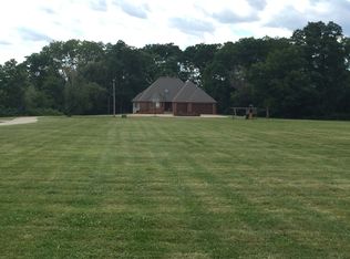 1086 S Ash St, Hobart, IN 46342