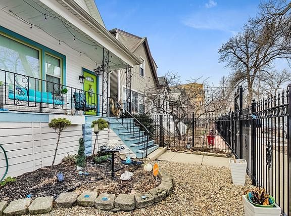 2nd image of 2438 N Maplewood Ave