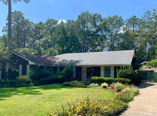41 Sharmont Dr, Hattiesburg, MS 39402