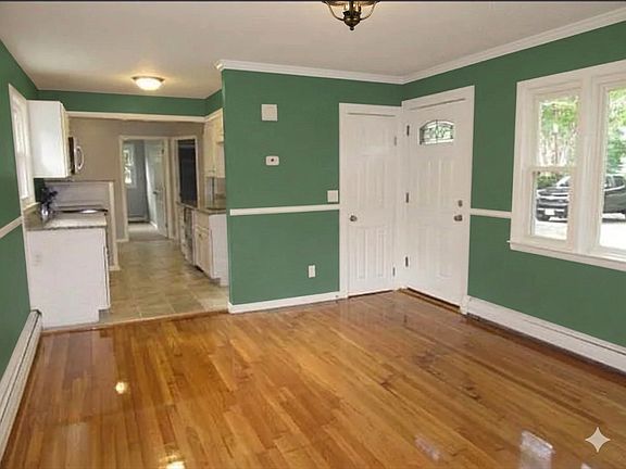 2nd image of 14A Brentwood Dr