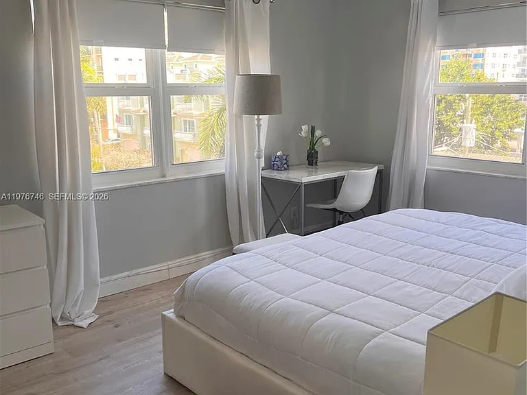 400 N Riverside Dr #410 — Photo 18