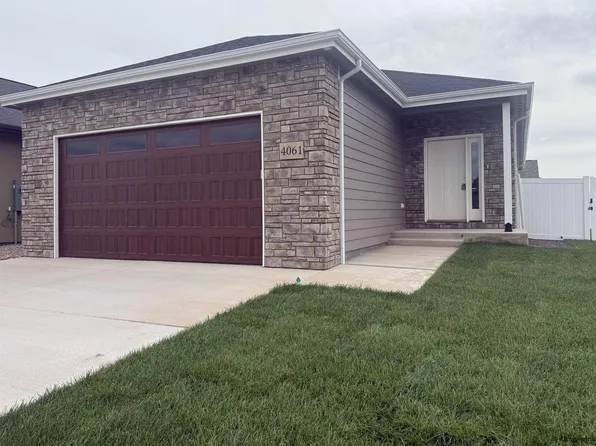 4061 Saddleback Ln, Cheyenne, WY 82001