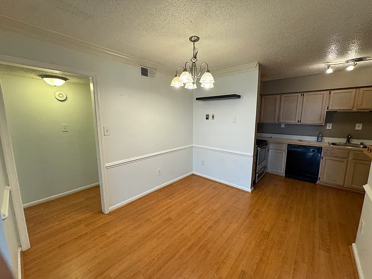 3101 Patrick Henry Dr #132 — Photo 3