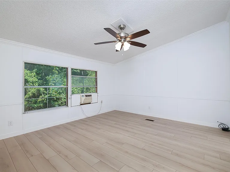 1579 Tara Dr — Photo 11