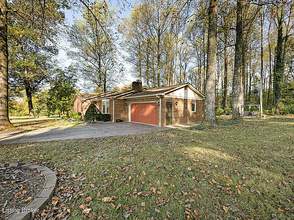 3rd image of 2434 Old Nazareth Rd