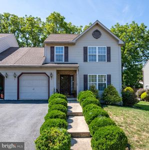 738 Maria Ave, Sinking Spring, PA, 19608