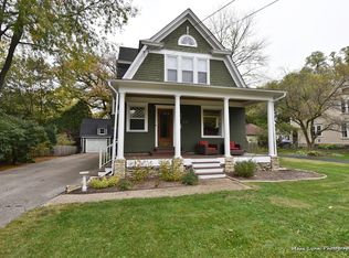 418 S 7th St, St Charles, IL 60174