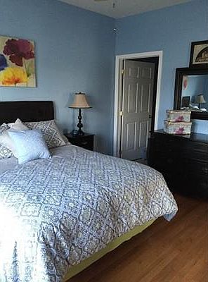5th image of 8 Walnut St Unit 305