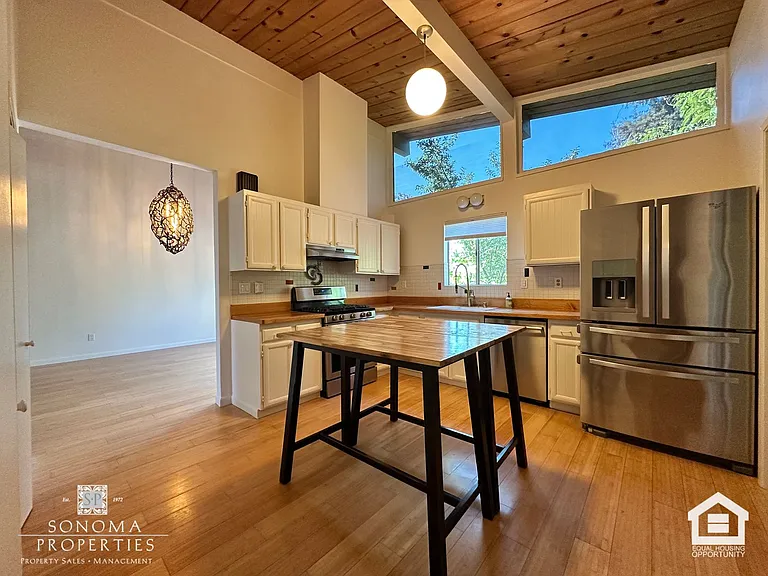 417 Brazil St — Photo 6