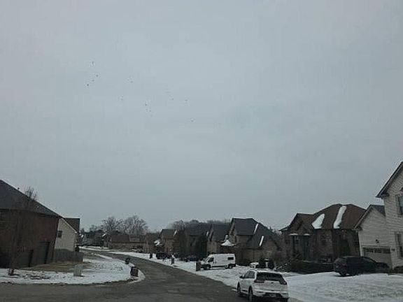 4th image of 261 Fantasia Way