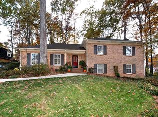 6408 Honegger Dr, Charlotte, NC 28211