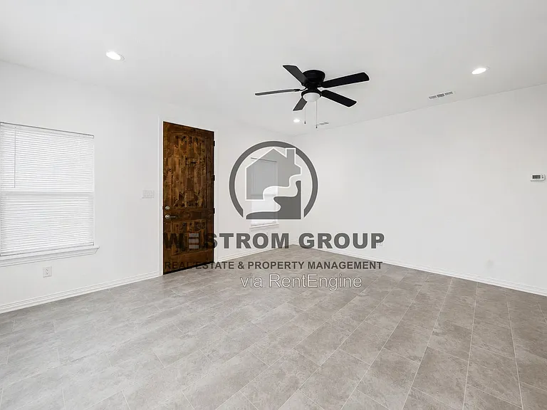 709 S Church St — Photo 6