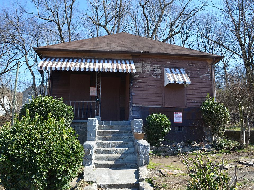 1st image of 904 Arlington Ave