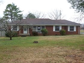 1st image of 414 Richland Cir